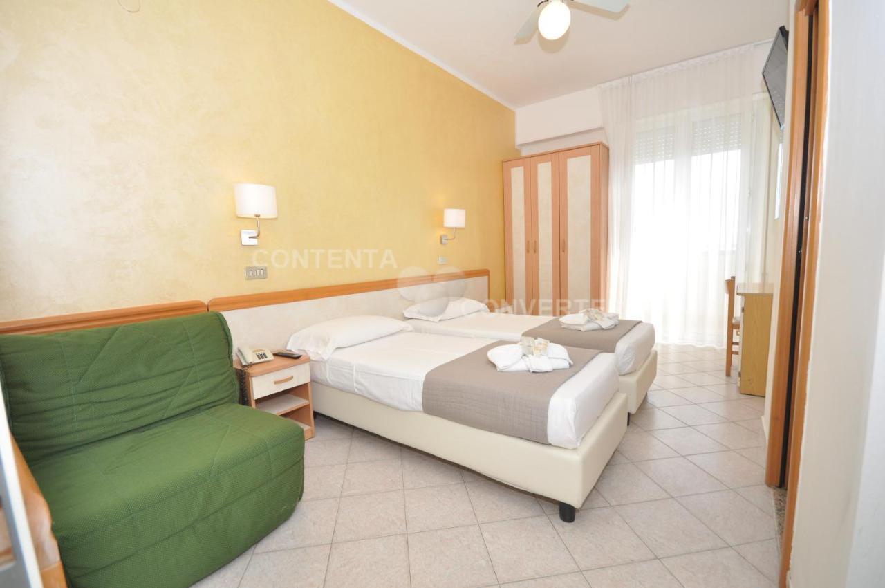 Hotel Adriatic&Beauty Римини Экстерьер фото