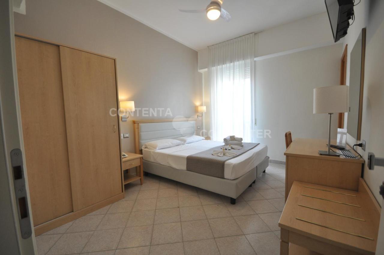 Hotel Adriatic&Beauty Римини Экстерьер фото